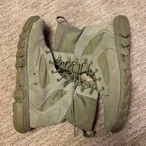 Under armor tactical boots size 12 olive green